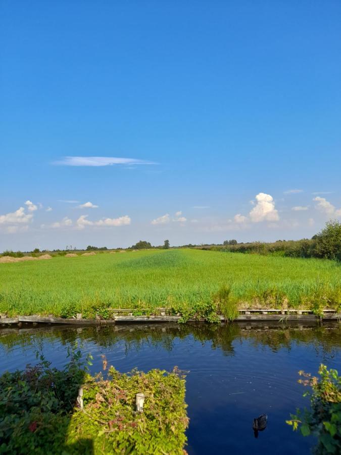 Wuivend Riet Gelegen Op Resort Venetie Giethoorn Exterior foto